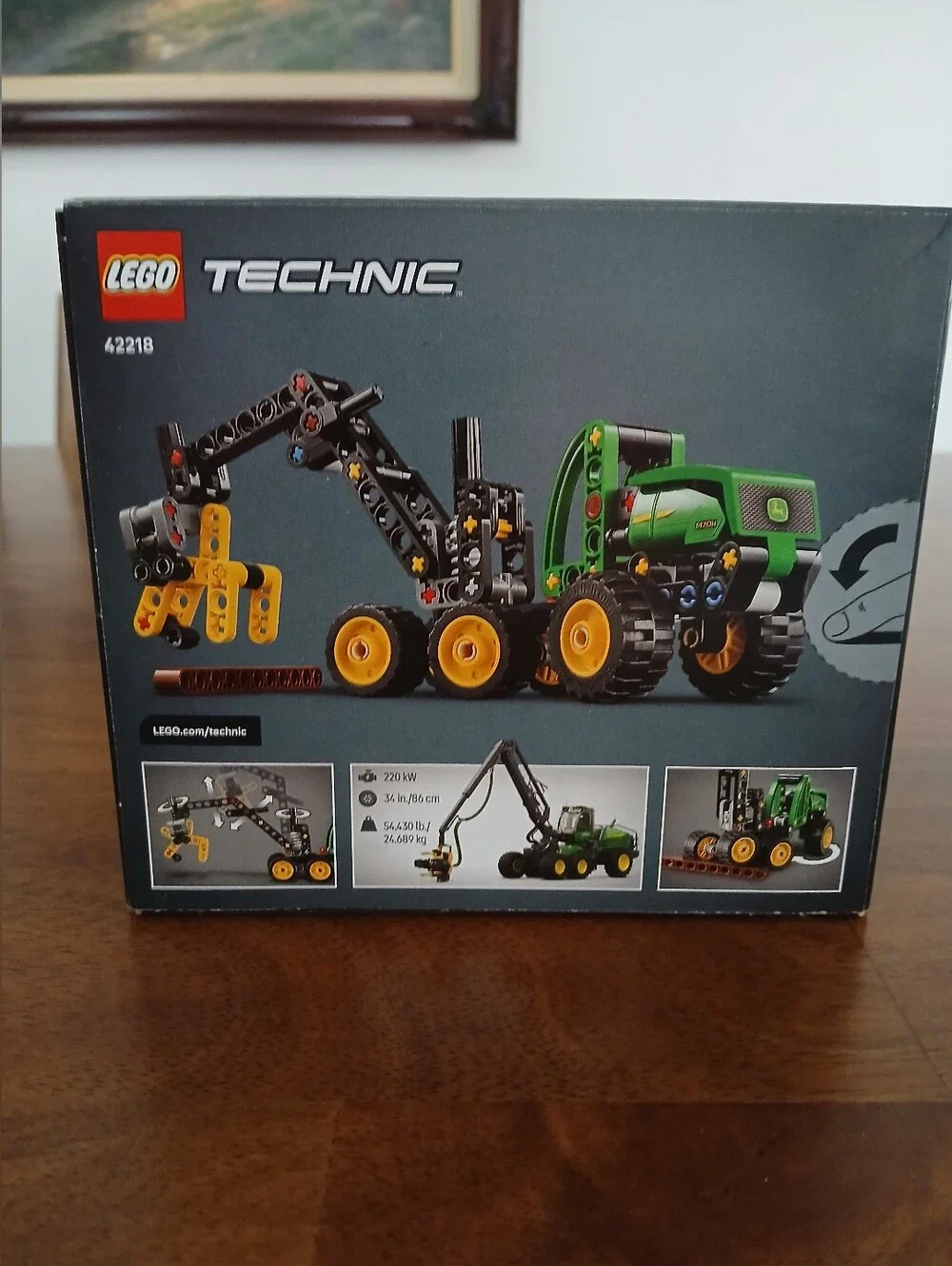 LEGO Technic John Deere Wheeled Harvester Set. NWT Ages 7+ 117 PCS